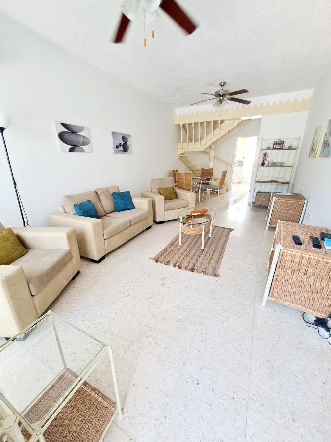 2 Bedroom Townhouse, Close To Paphos Harbour, Use Of Onsite Facilities Екстериор снимка