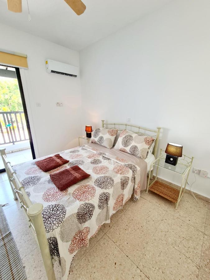 2 Bedroom Townhouse, Close To Paphos Harbour, Use Of Onsite Facilities Екстериор снимка