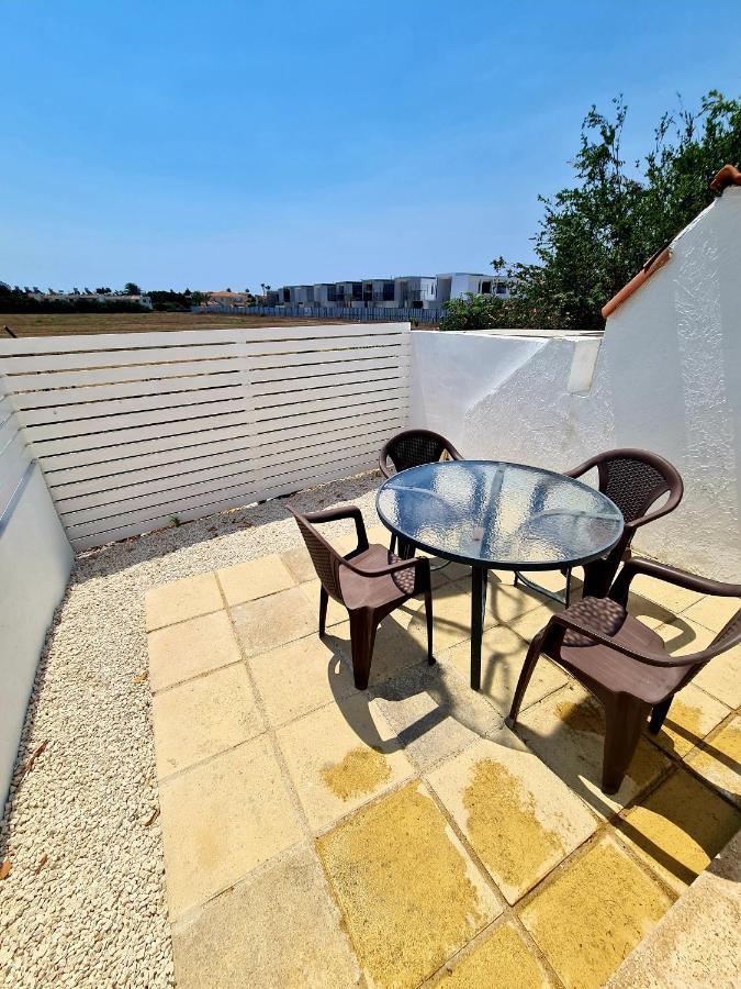 2 Bedroom Townhouse, Close To Paphos Harbour, Use Of Onsite Facilities Екстериор снимка